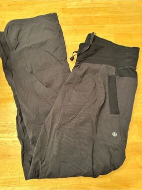 Lululemon dance studio pants size 8